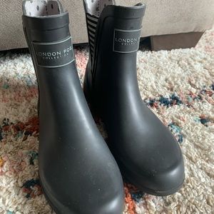 London fog rain boots